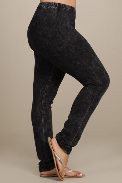 Plus Mineral Wash Leggings - Debs on 5th